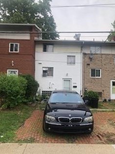 2563 Park Hill Dr, Pittsburgh PA  15221-5422 exterior