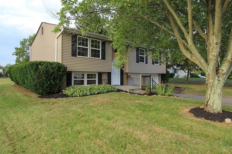 114 Oberlin Dr, Butler, PA 16001-1710