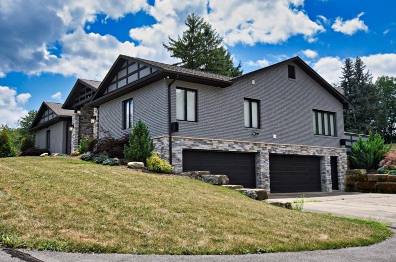 1000 Vista Grande Dr South, Bridgeville, PA 15017