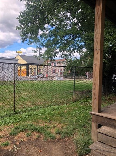 107 1st Ave, Tarentum PA  15084-1701 exterior