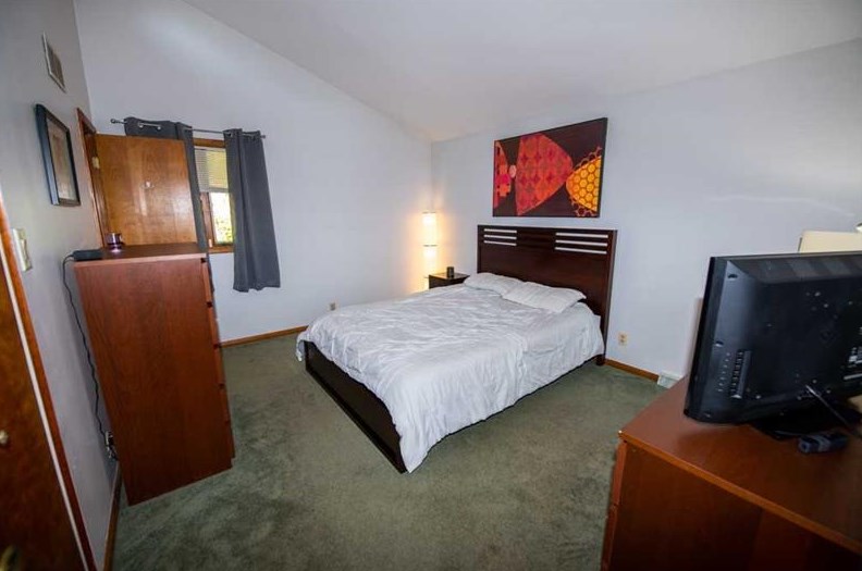 231 Hillendale Rd, Pittsburgh PA 15237-1803 exterior