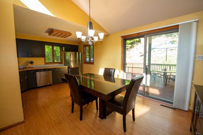 231 Hillendale Rd, Pittsburgh PA 15237-1803 exterior