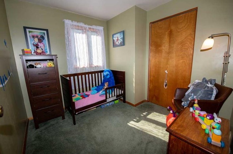 231 Hillendale Rd, Pittsburgh PA 15237-1803 exterior