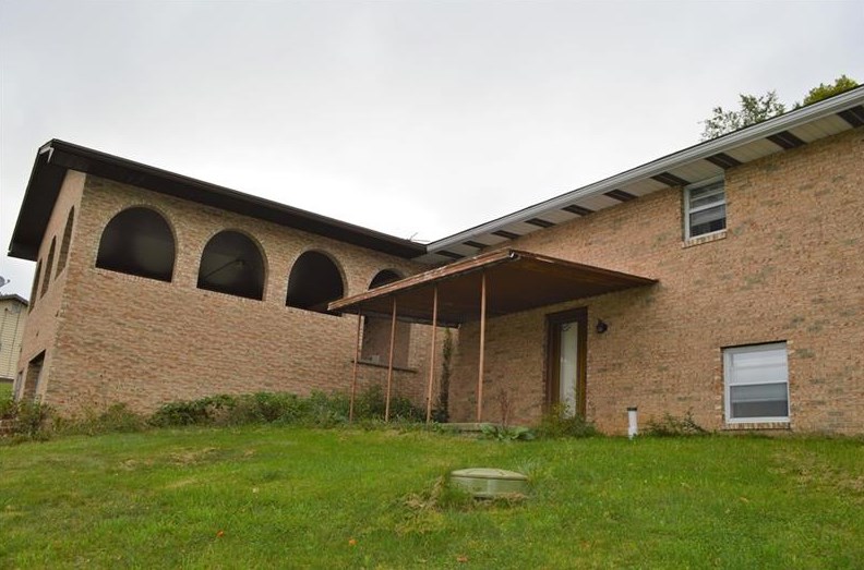 2038 Avella Rd, Rea, PA 15312-2372