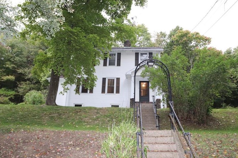 350 Petrolia Rd, Petrolia, PA 16050-1408