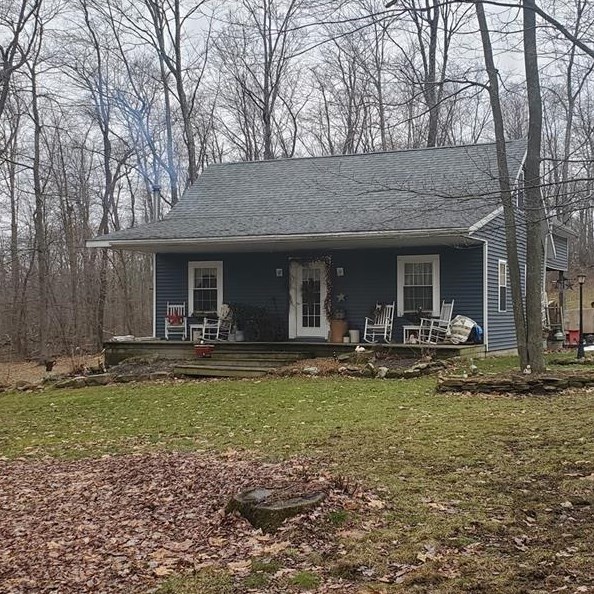 2239 Branchton Rd, Hilliards, PA 16040-2305