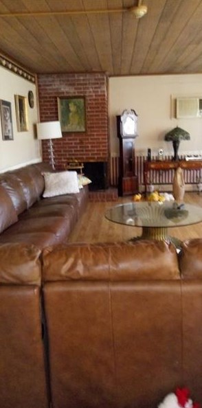 230 5th Ave, Elizabeth, PA 15037-1406