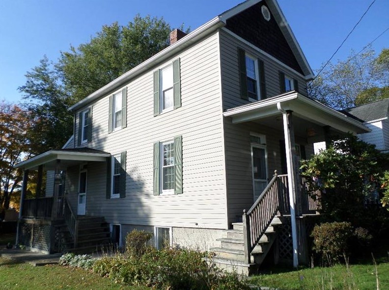 12 Market St East, Fredericktown, PA 15333
