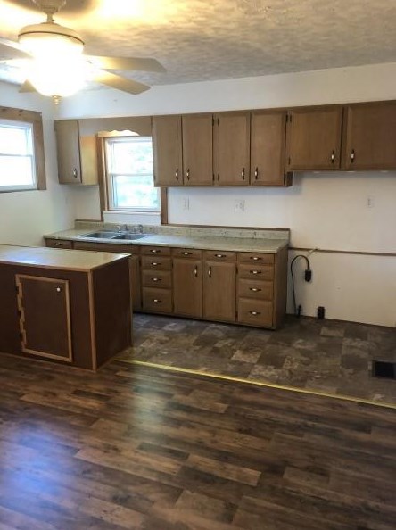 118 Wengler Ave, Hermitage, PA 16146
