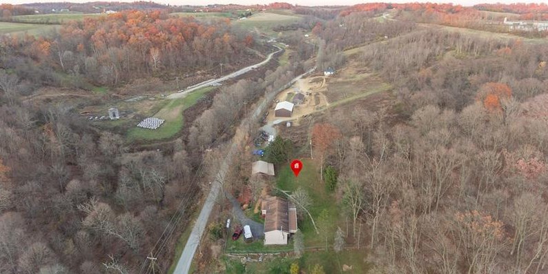 138 Mowl Rd, Washington, PA 15301-7106