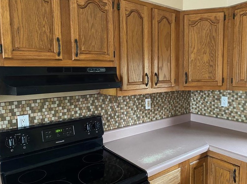 126 East St, Mercer, PA 16137-1135