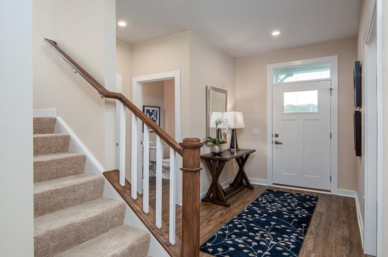605 Manor Dr, Washington, PA 15301-2967