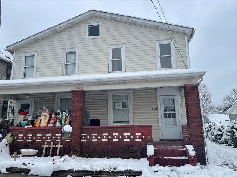 235-237 Richard St, Ellwood City, PA 16117