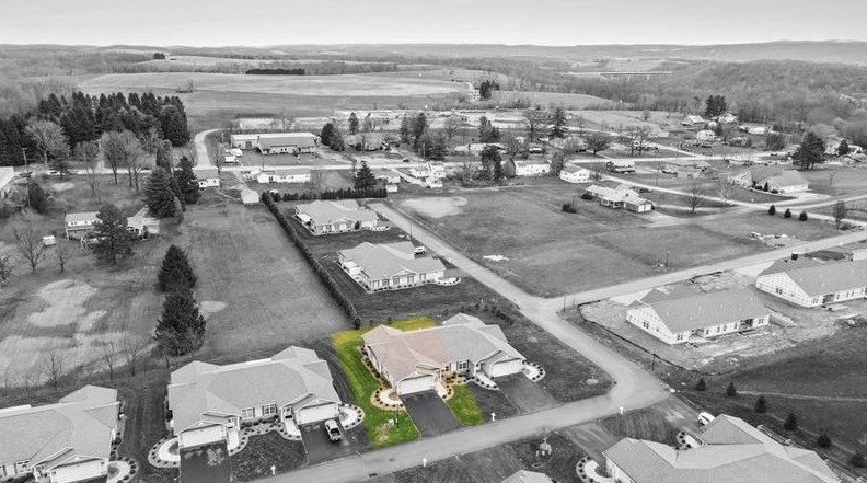 124 Mia Dr, Oliphant Furnace, PA 15401-8100