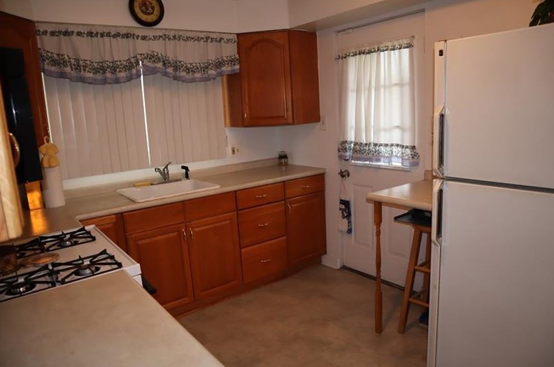 717 Logan St, Collier Township, PA 15106-2110
