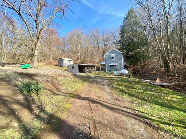 183 Upper Troy Hill Rd, Kittanning, PA 16201-7659