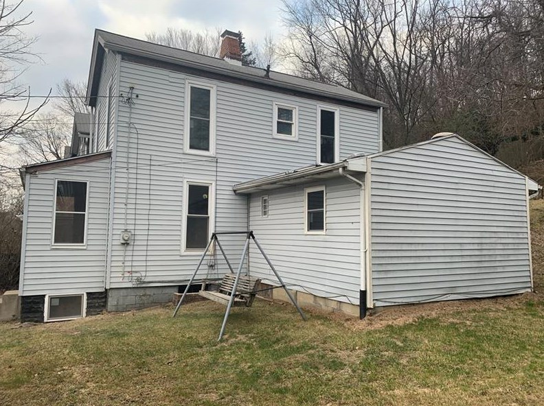 595 6th Ave, Freedom, PA 15042-1310