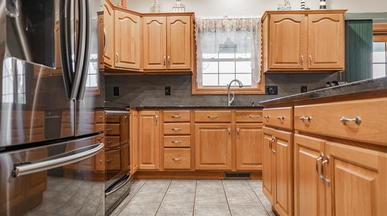 171 Riethmiller Rd, New Wilmington, PA 16142
