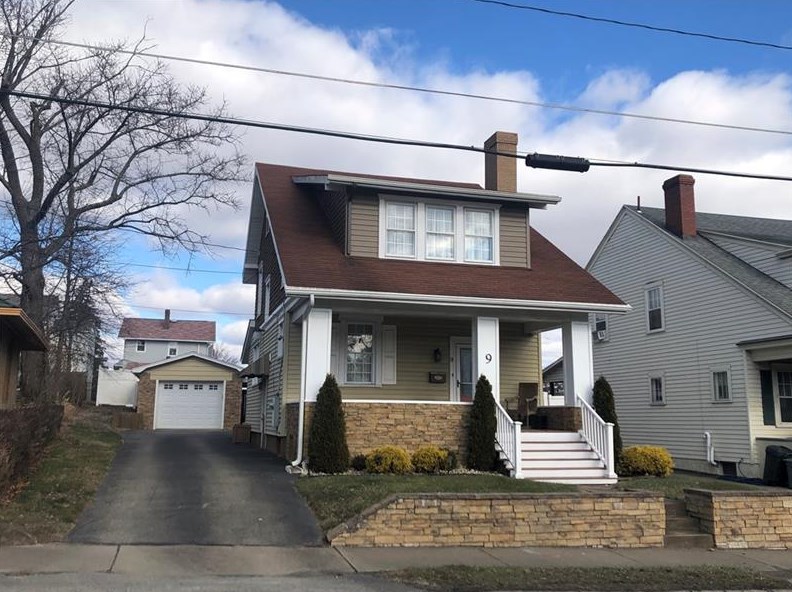 9 Barton Mill Rd, Oliphant Furnace, PA 15401-4701