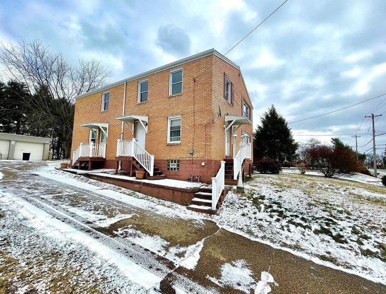 70 Coraopolis Rd, Moon Twp, PA 15108-3750