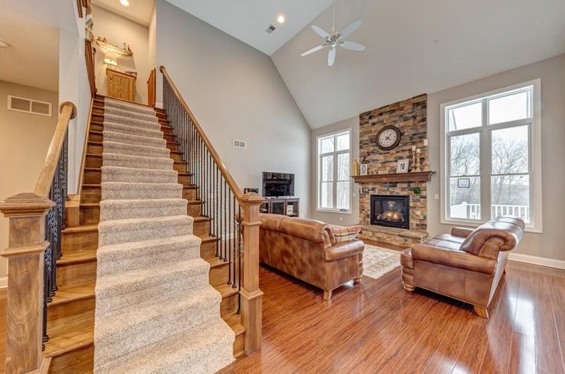 176 Cabernet Dr, New Castle, PA 16105