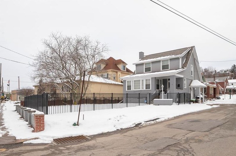 1609 Pittsburgh St, Cheswick, PA 15024