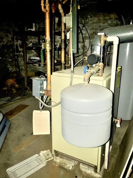 40 Lincoln St, Oliphant Furnace PA  15401-3013 exterior