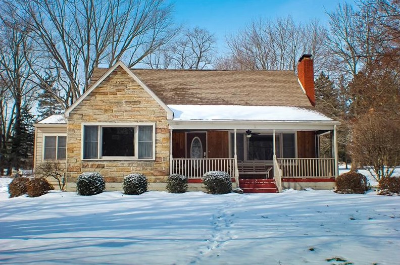 240 Maple Dr, Hermitage, PA 16148-2666