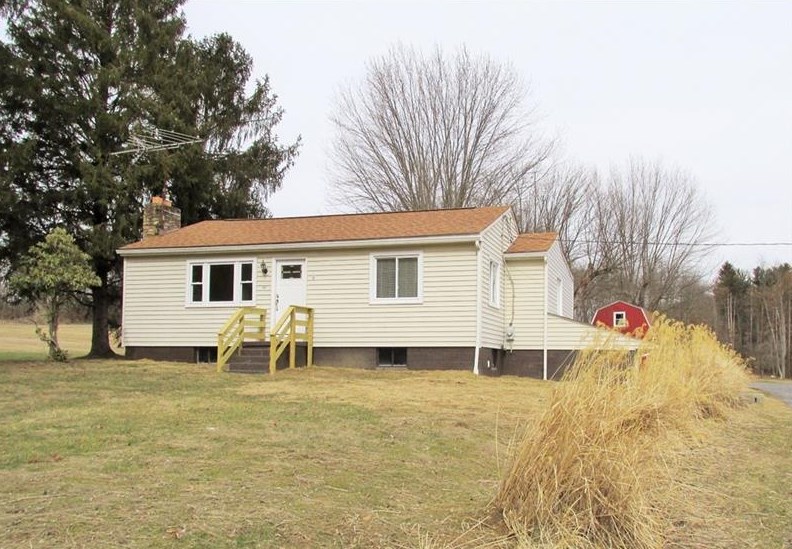 607 Armbrust Hecla Rd, Hunker, PA 15639-1041