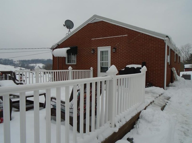 2110 Arlington Ave, Washington, PA 15301-1511