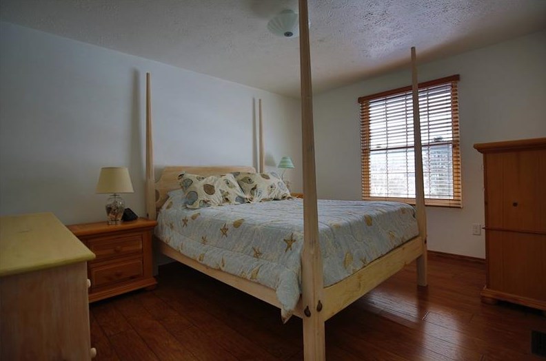 455 Huntingdon Ave, North Huntingdon PA 15642-3144 exterior