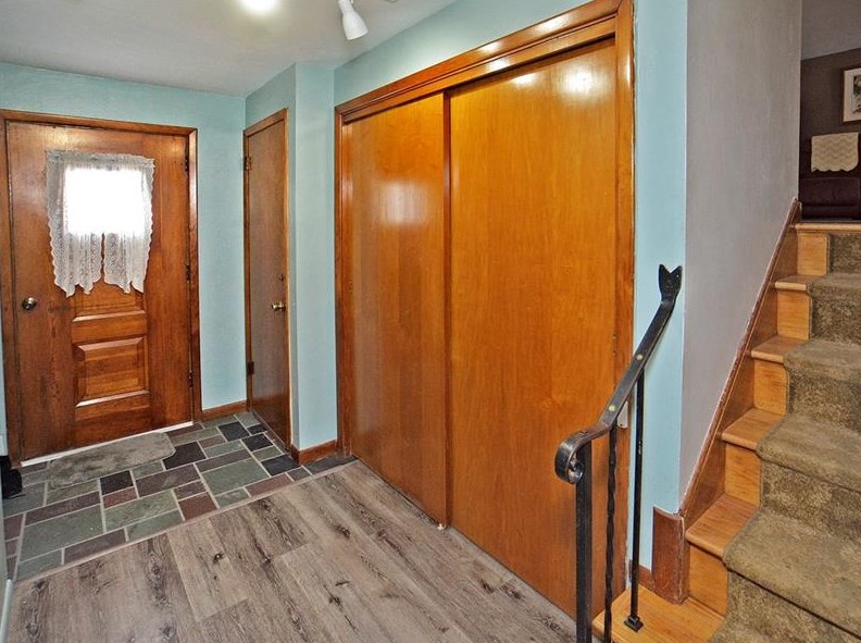 1319 Foxwood Dr, Monroeville, PA 15146-4424