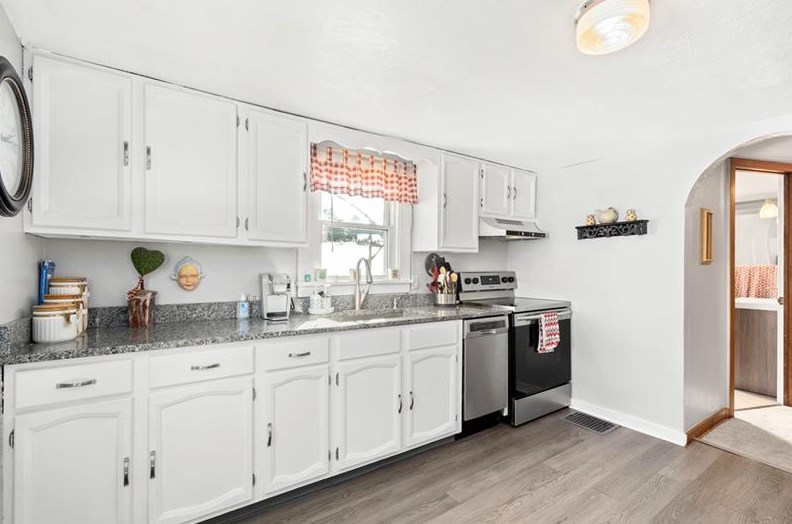 1010 Maple Ave, Washington PA 15301-1907 exterior