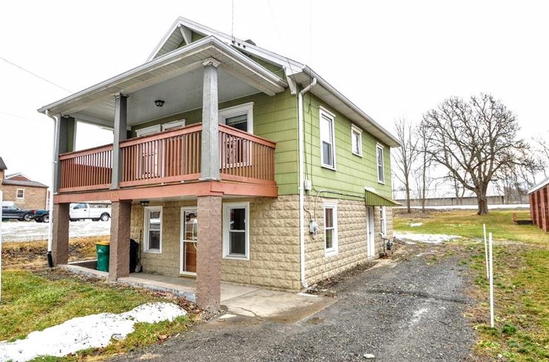 267 Latimer Ave North, Strabane, PA 15363
