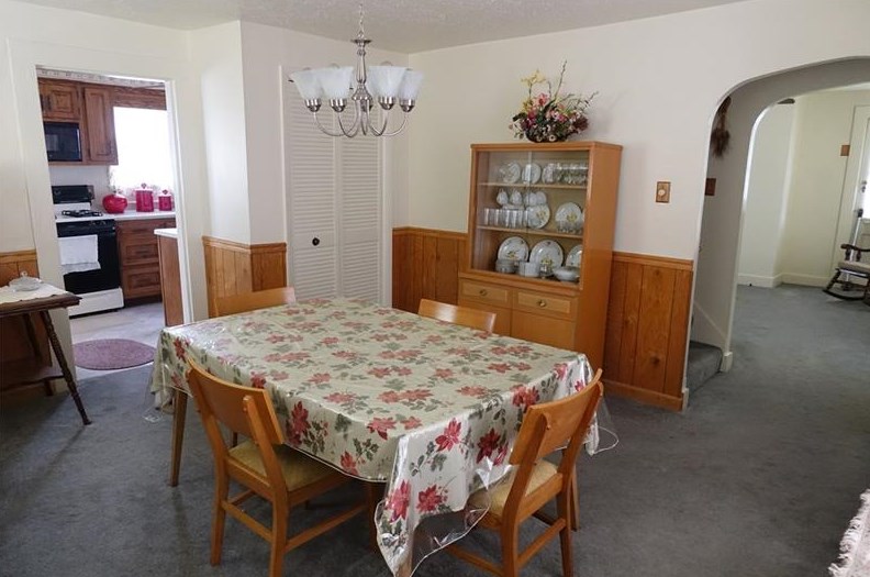 208 Penn St, Butler PA 16001-4149 exterior