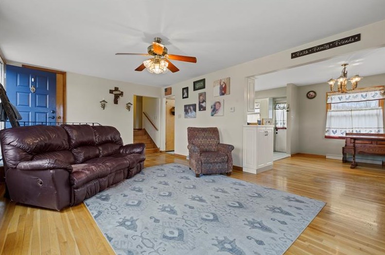 150 Karen Dr, Washington PA 15301-8568 exterior