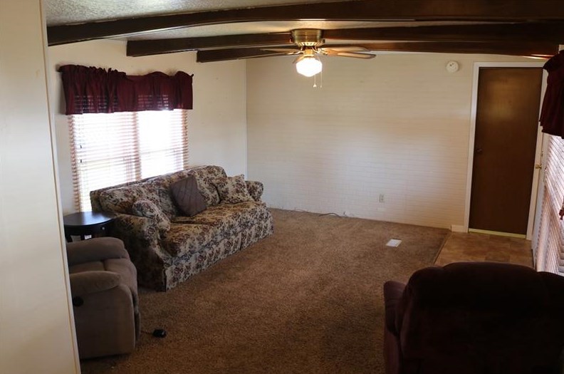 344 Castle Rd, Washington PA 15301-6009 exterior