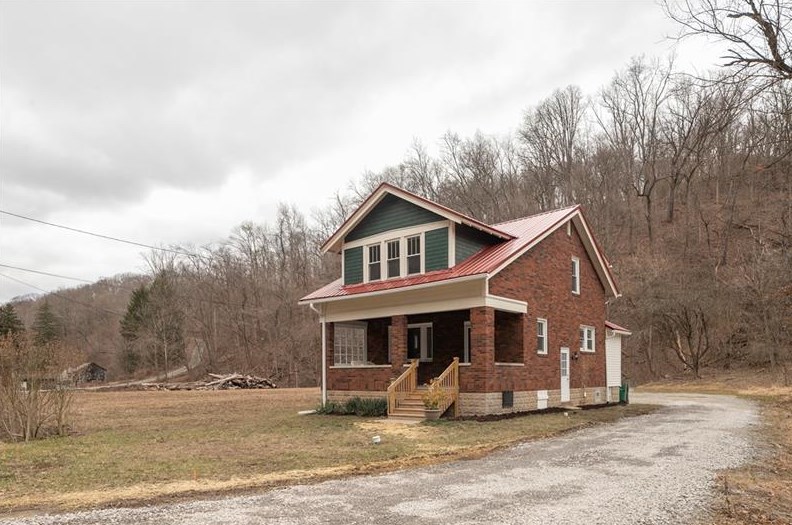 1119 Saxonburg Blvd, Glenshaw, PA 15116
