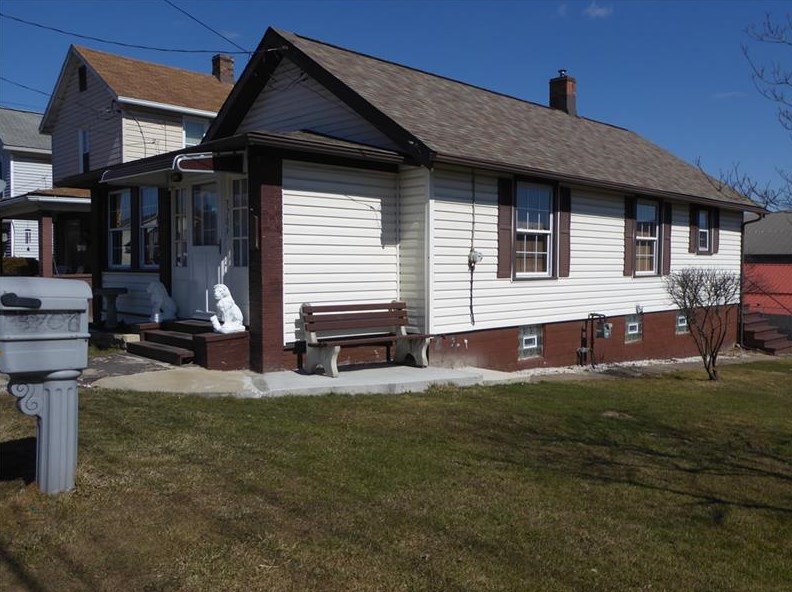 3706 W 3rd Ave West, Beaver Falls, PA 15010