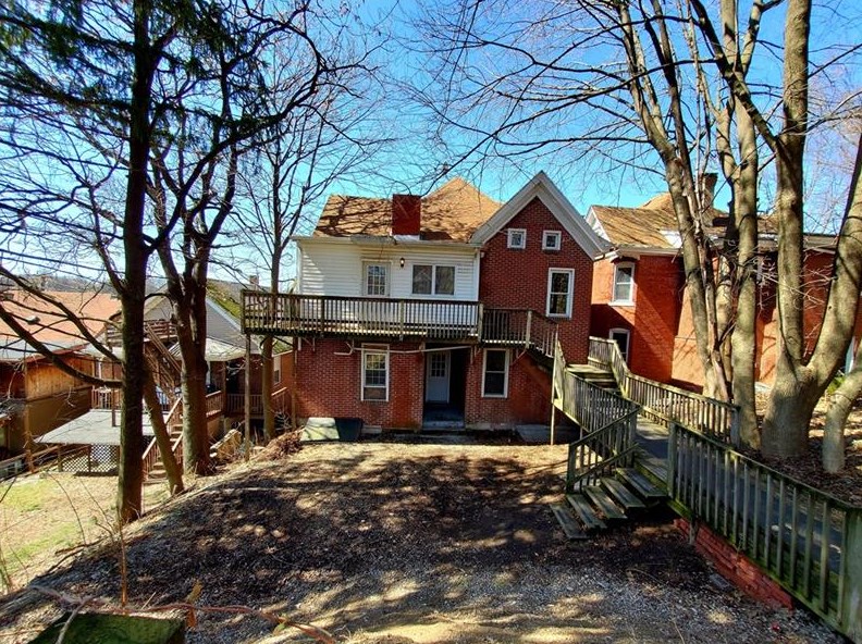 759 Highland Ave, Greensburg, PA 15601-4264