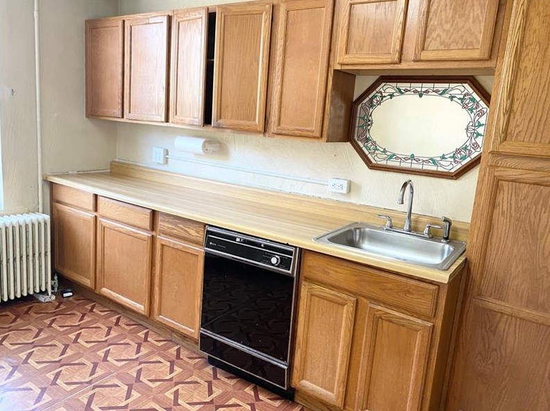 820 Josephine St, East Mckeesport, PA 15035-1242
