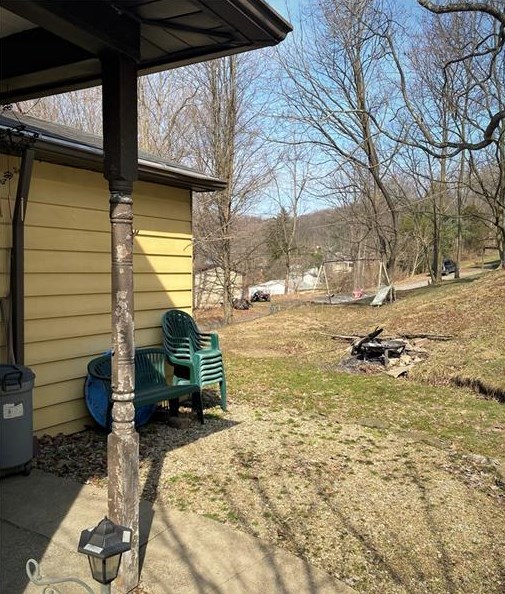 1017 Virginia St, Jeannette, PA 15644