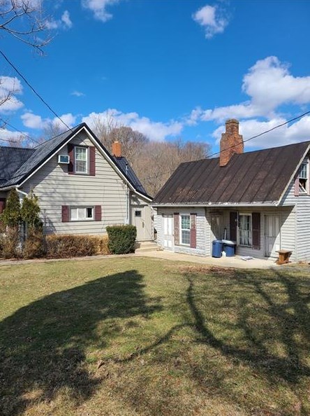 810 Lagonda Rd, Washington PA 15301-8036 exterior