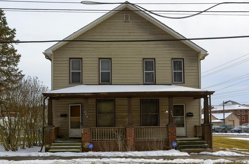 404 Liberty St, New Castle PA  16102-1835 exterior