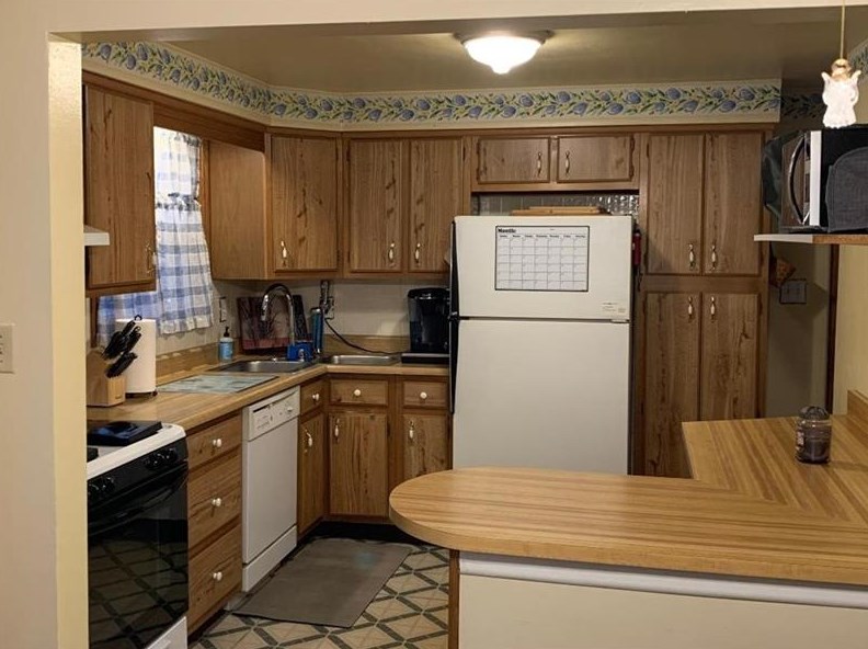 4719 Lolly Dr, Monroeville PA 15146-3652 exterior