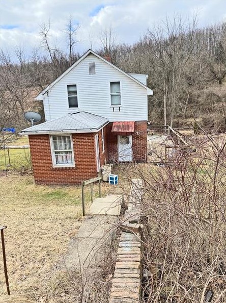 1812 Mount Pleasant Rd, Greensburg, PA 15601-6389