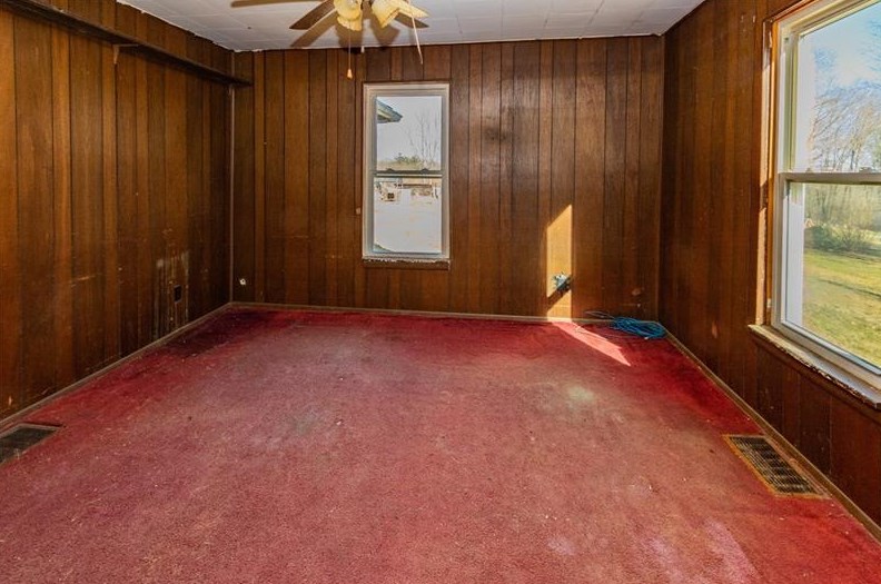 257 Wintergreen Dr, Butler PA  16001-2768 exterior