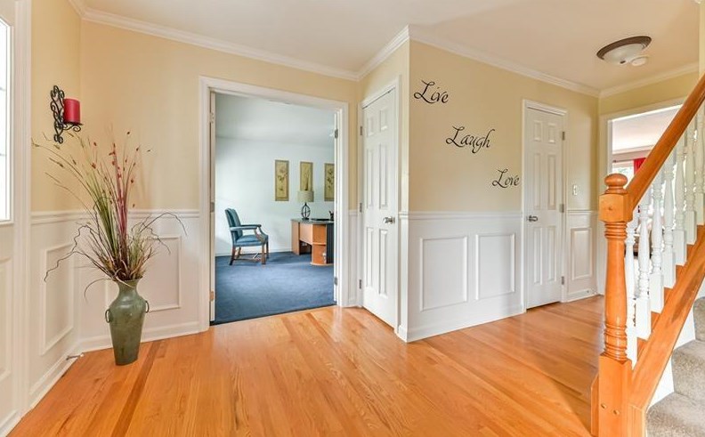 315 Hill Farm Ln, Valencia, PA 16059-1432