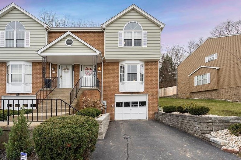 277 Heather Dr, Monroeville, PA 15146-1747