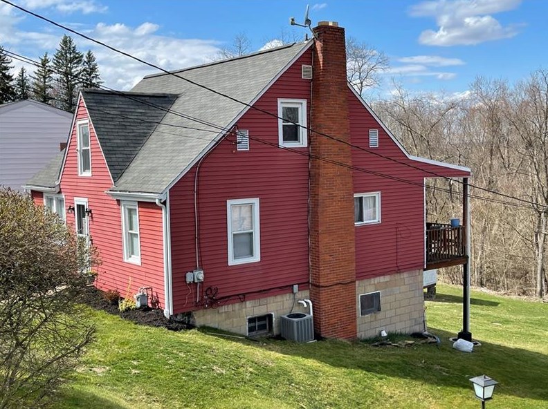 941 Maple Ave, Washington, PA 15301-1205